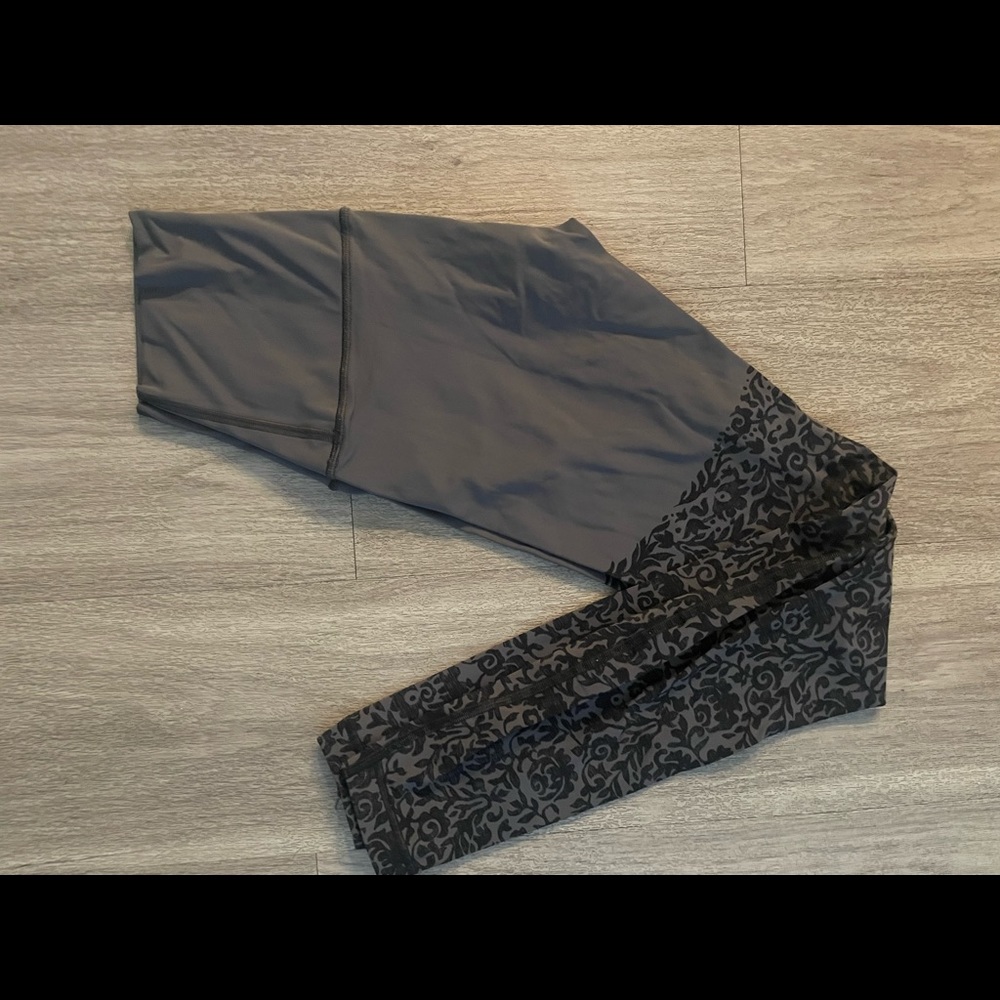 Lululemon tights